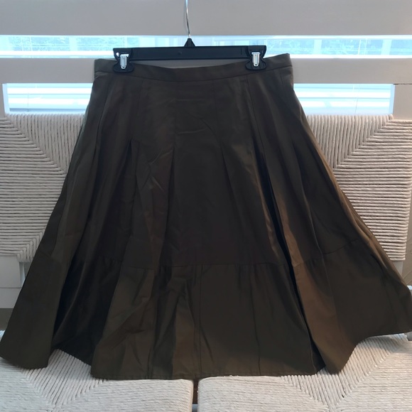 Ann Taylor Pleated Full Skirt In Olive - Picture 2 of 2